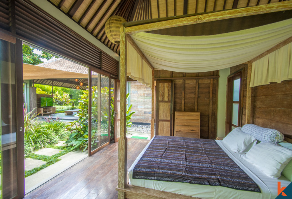 ubud villa bedroom with nature view